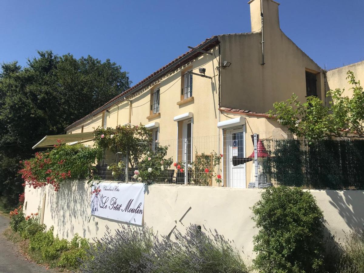Hotel Le Petit Moulin Pouzauges Zewnętrze zdjęcie