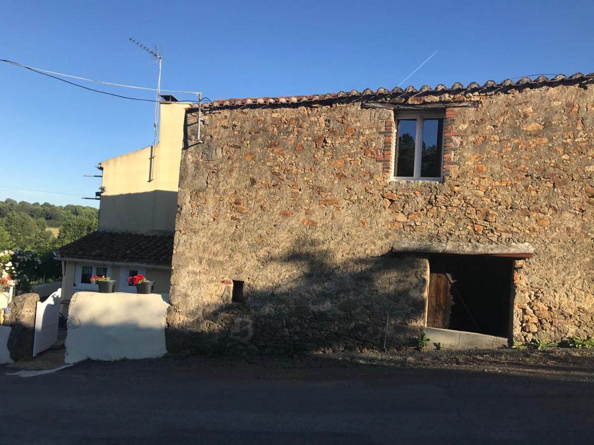 Hotel Le Petit Moulin Pouzauges Zewnętrze zdjęcie