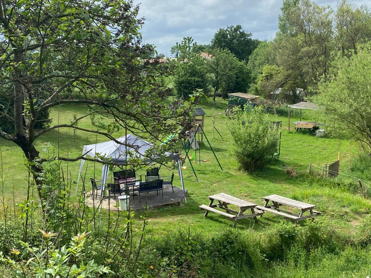 Hotel Le Petit Moulin Pouzauges Zewnętrze zdjęcie