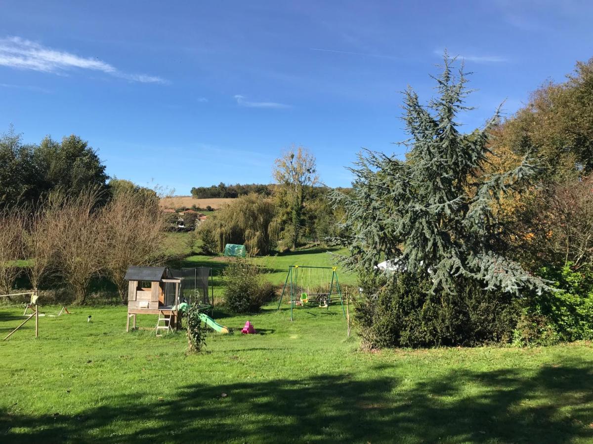 Hotel Le Petit Moulin Pouzauges Zewnętrze zdjęcie