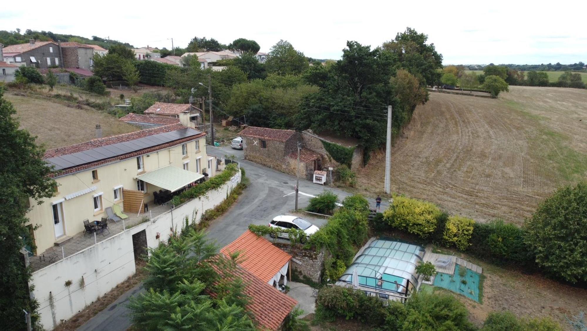 Hotel Le Petit Moulin Pouzauges Zewnętrze zdjęcie