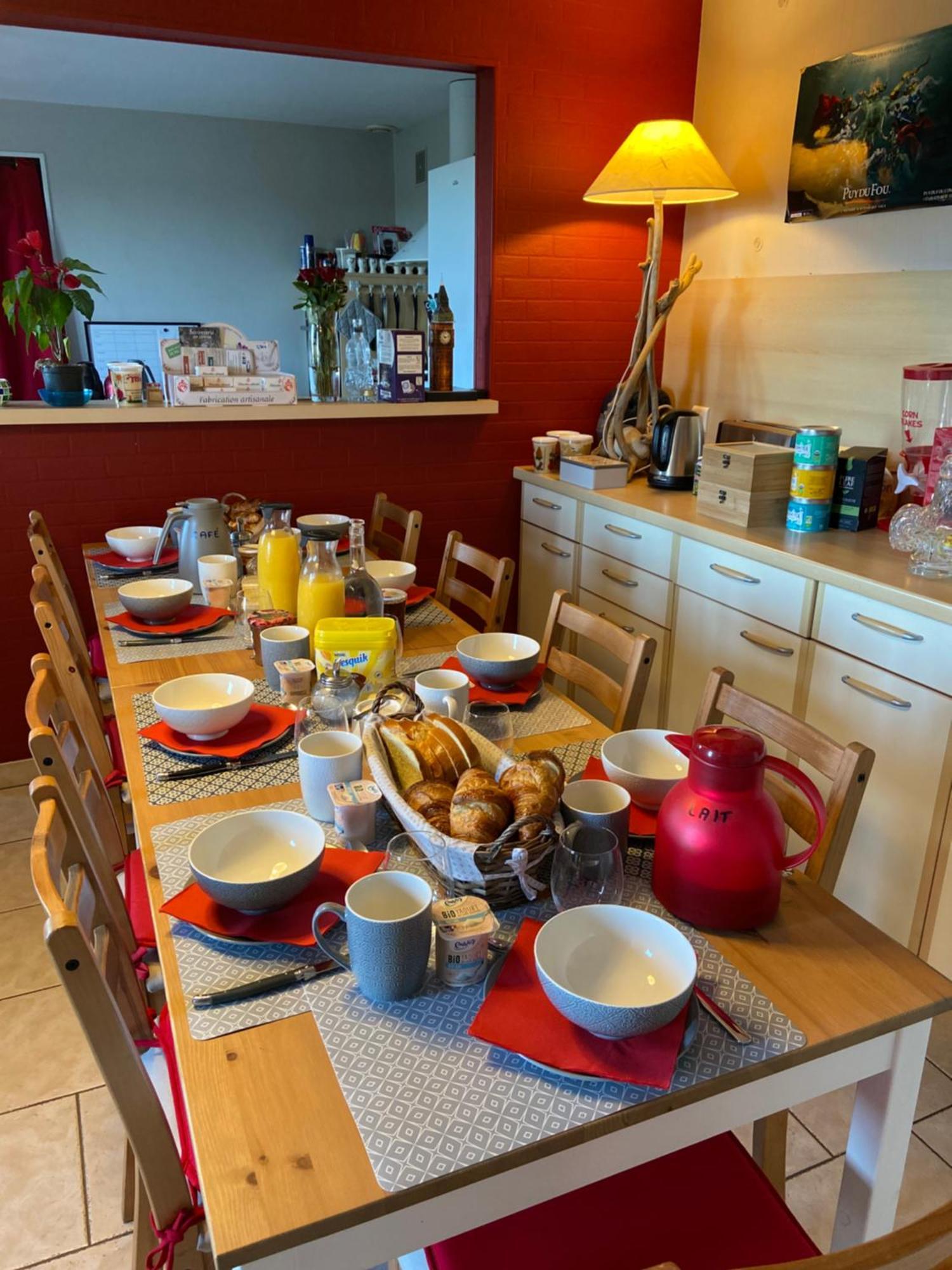 Hotel Le Petit Moulin Pouzauges Zewnętrze zdjęcie