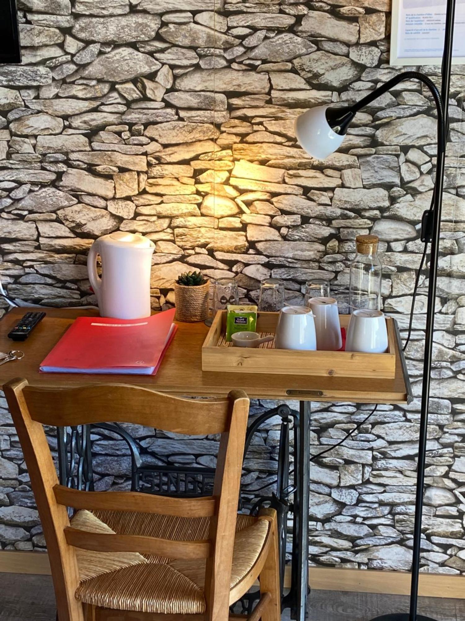 Hotel Le Petit Moulin Pouzauges Zewnętrze zdjęcie