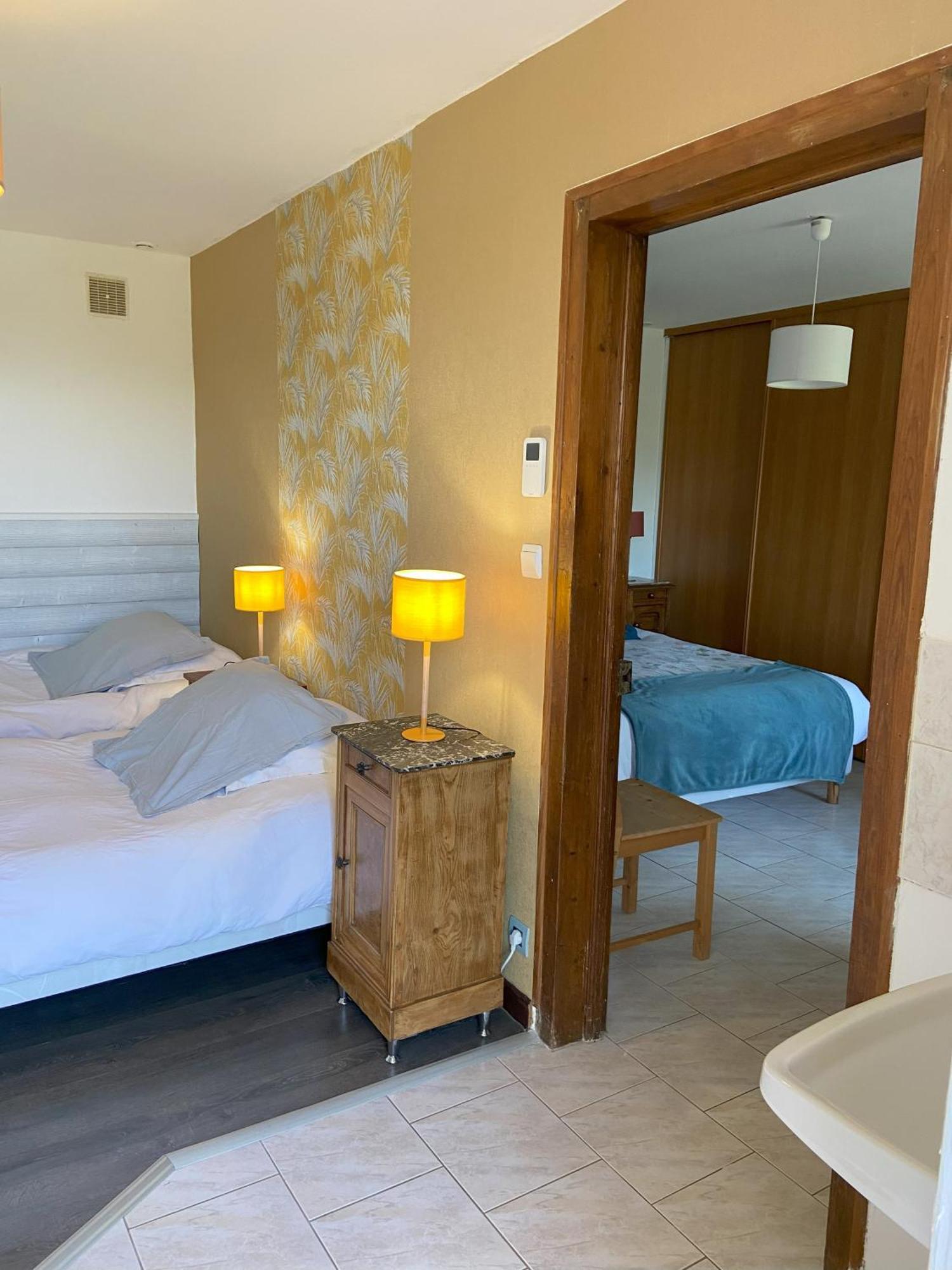 Hotel Le Petit Moulin Pouzauges Zewnętrze zdjęcie