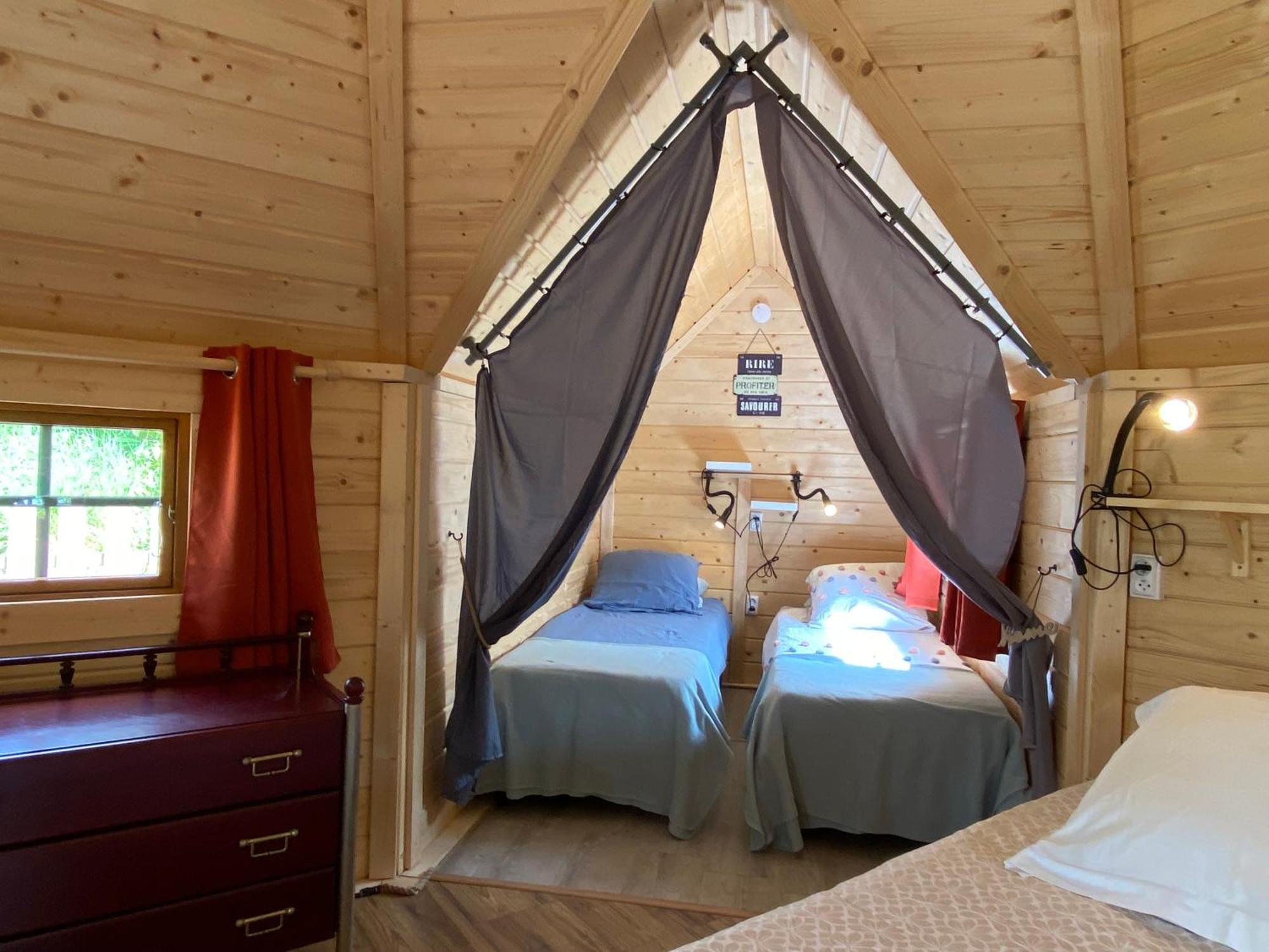 Hotel Le Petit Moulin Pouzauges Zewnętrze zdjęcie